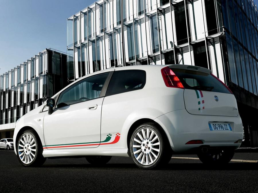  Fiat Grande Punto T-Jet 3-Door 2007 года  (фото 8 из 9)